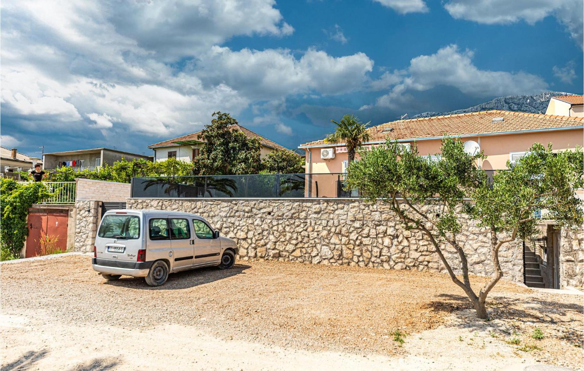 Gorgeous Home In Kastel Gomilica With Wifi Kastela Exterior photo